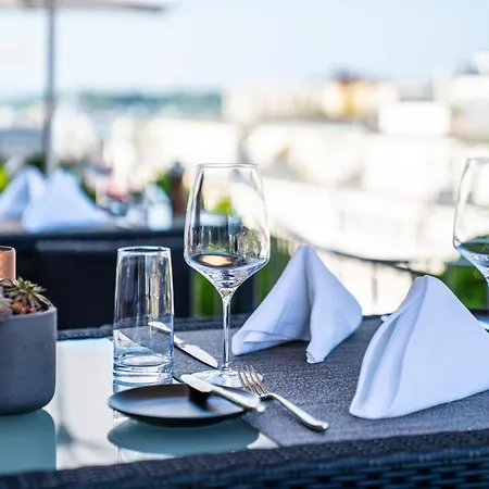 Glandon Elite 4* Biel