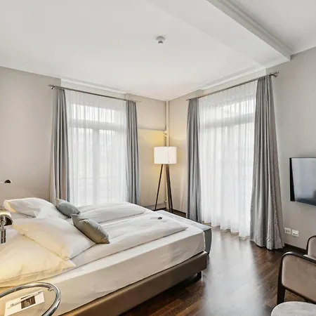 Glandon Elite Otel 4*