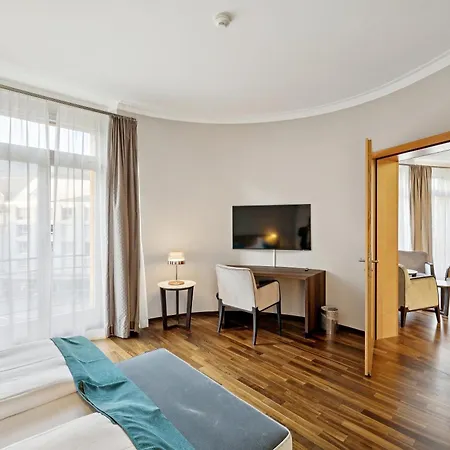 Glandon Elite Hotell