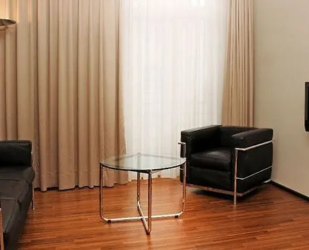 Glandon Elite Hotel 4*