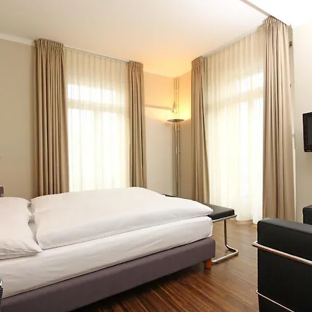 Art Deco Elite Szálloda 4*