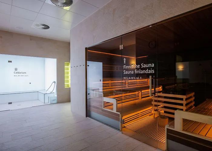 Отель Glandon Elite