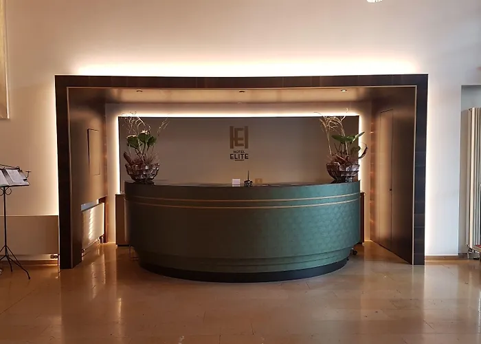 Glandon Elite Hotel 4*