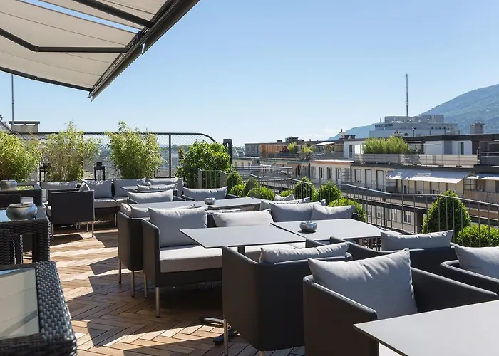 Отель Glandon Elite