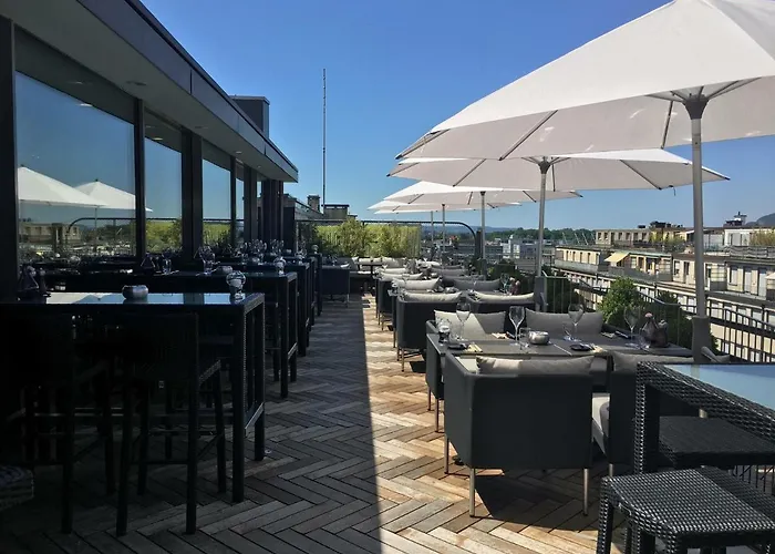 Отель Glandon Elite