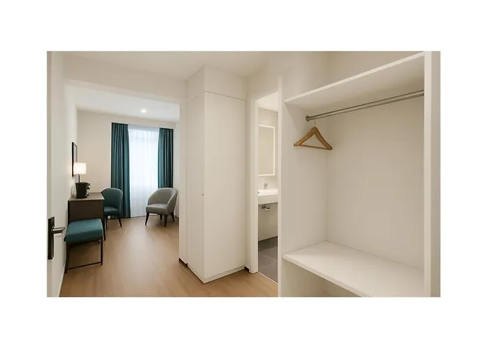 Glandon Elite מלון ביאל